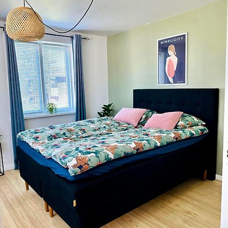 5 Minute Walk To Lego House - 50M2 Cozy Apartment- D Unit Billund Quarto foto